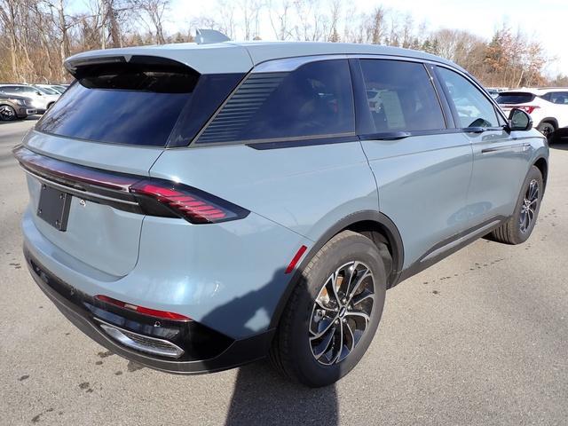 new 2025 Lincoln Nautilus car, priced at $56,235