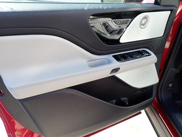 new 2025 Lincoln Aviator car, priced at $82,340