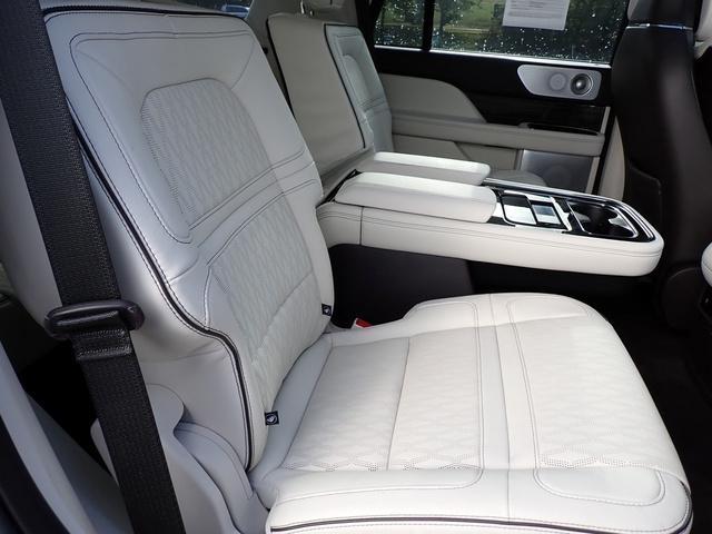 used 2024 Lincoln Navigator car, priced at $94,986