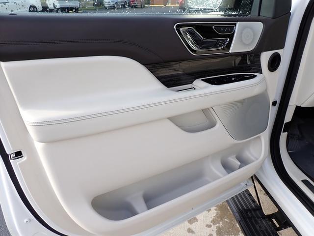 used 2024 Lincoln Navigator car, priced at $94,986