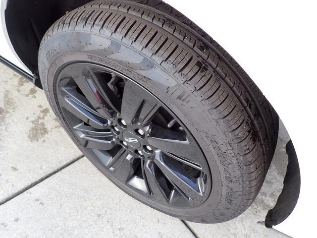 used 2024 Lincoln Navigator car, priced at $94,986