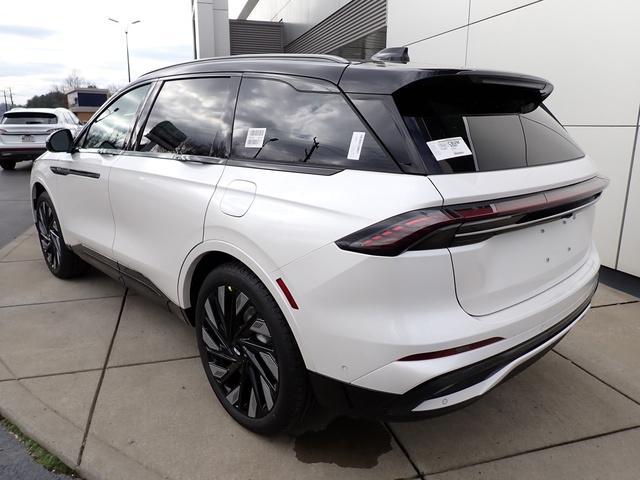 new 2024 Lincoln Nautilus car, priced at $65,670