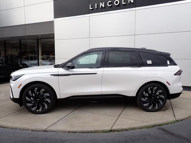 new 2024 Lincoln Nautilus car, priced at $65,670