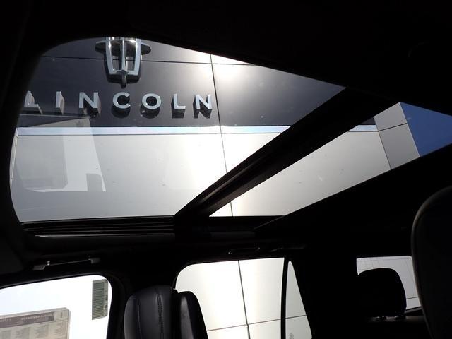 new 2024 Lincoln Navigator car, priced at $105,195