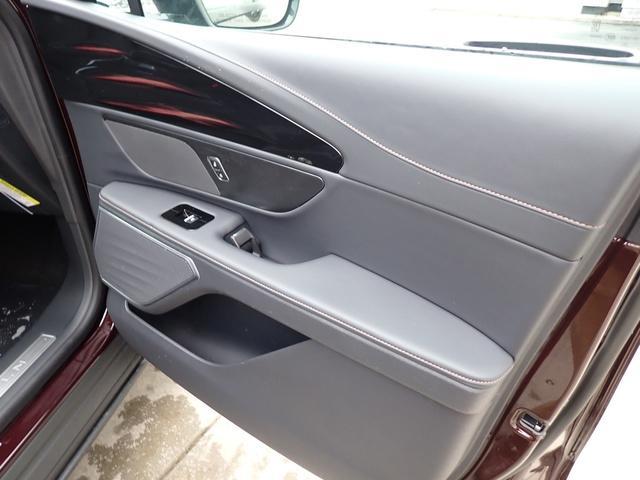new 2025 Lincoln Nautilus car, priced at $59,485