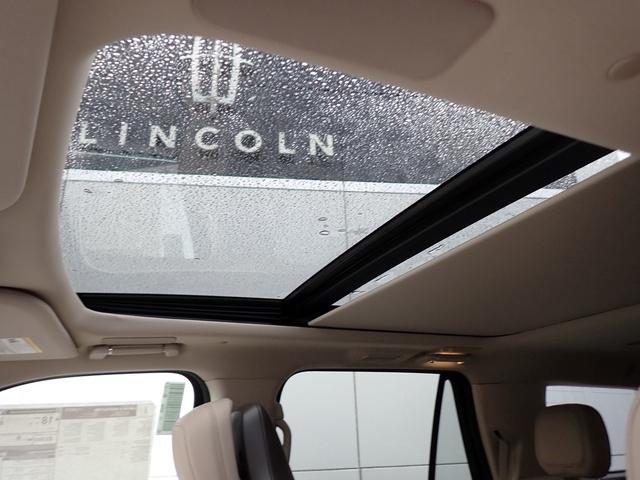 new 2024 Lincoln Navigator car, priced at $107,570