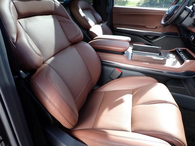 new 2025 Lincoln Navigator L car, priced at $105,580