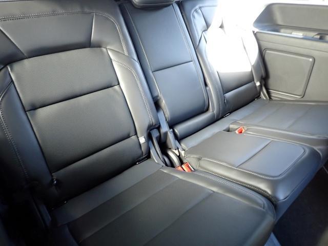 new 2025 Lincoln Navigator car, priced at $107,085