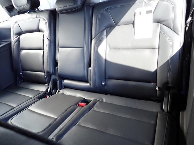 new 2025 Lincoln Navigator car, priced at $107,085