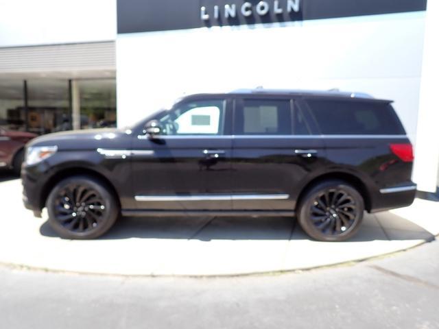 used 2021 Lincoln Navigator car, priced at $65,662