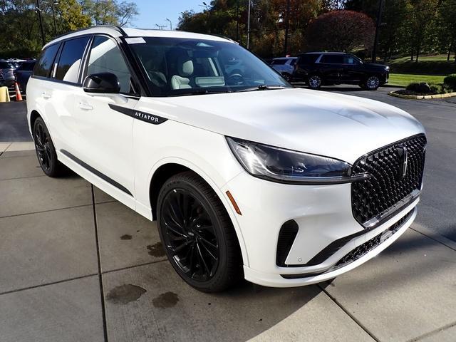 new 2025 Lincoln Aviator car