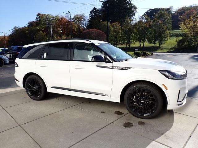 new 2025 Lincoln Aviator car