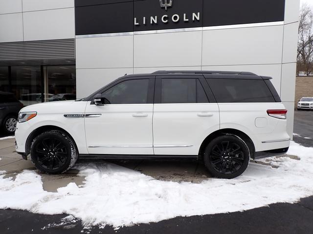 used 2022 Lincoln Navigator car, priced at $79,998