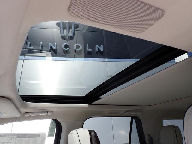 new 2024 Lincoln Navigator L car, priced at $125,910