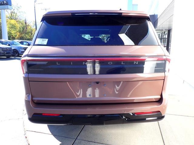 new 2025 Lincoln Navigator car, priced at $121,835