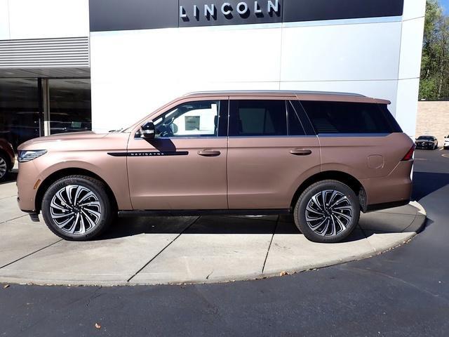 new 2025 Lincoln Navigator car, priced at $121,835