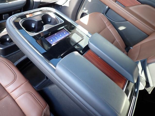 used 2024 Lincoln Navigator L car, priced at $74,988