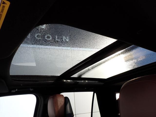 used 2024 Lincoln Navigator L car, priced at $74,988