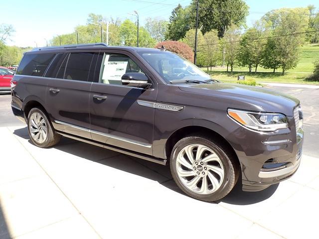 new 2024 Lincoln Navigator L car