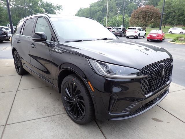 new 2025 Lincoln Aviator car, priced at $81,590