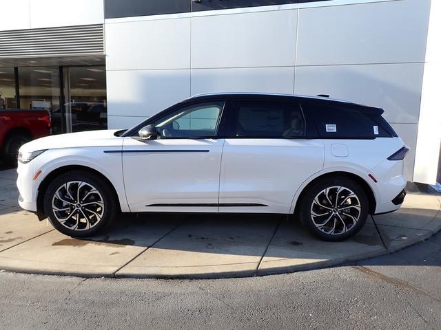 new 2025 Lincoln Nautilus car, priced at $69,910