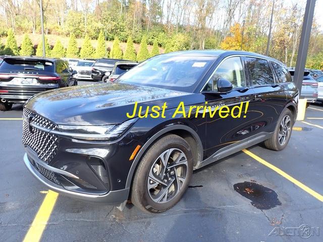 used 2024 Lincoln Nautilus car, priced at $48,996