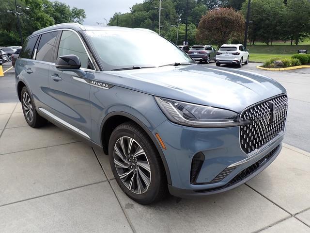 new 2025 Lincoln Aviator car