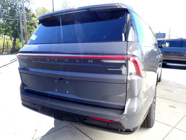 new 2025 Lincoln Navigator L car, priced at $124,590