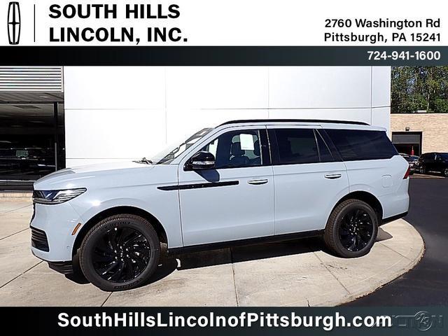 new 2025 Lincoln Navigator car, priced at $107,835