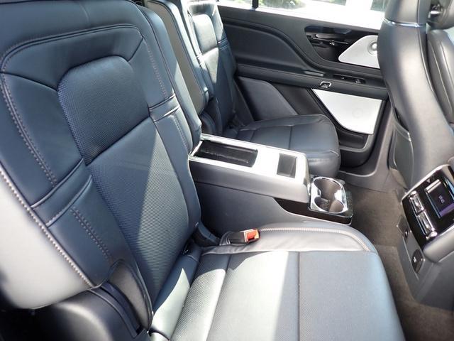 new 2025 Lincoln Aviator car