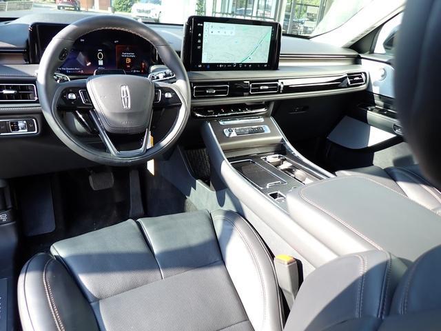 new 2025 Lincoln Aviator car