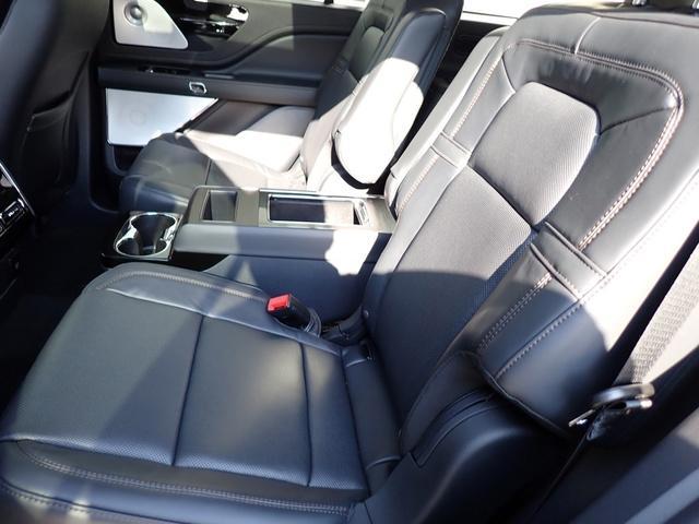 new 2025 Lincoln Aviator car