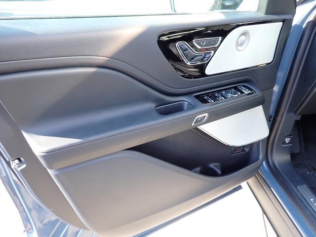 new 2025 Lincoln Aviator car