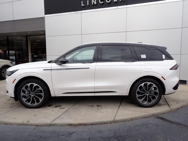 new 2025 Lincoln Nautilus car, priced at $63,355