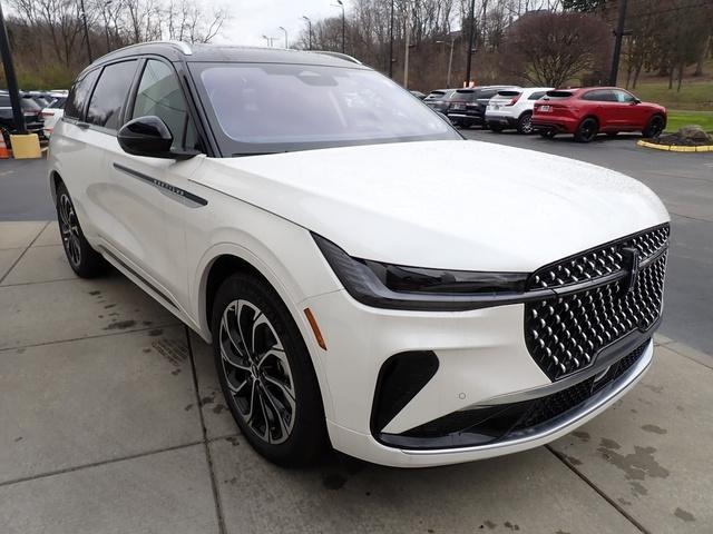 new 2025 Lincoln Nautilus car, priced at $63,355