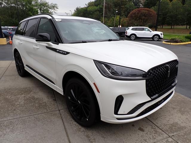 new 2025 Lincoln Aviator car, priced at $76,025