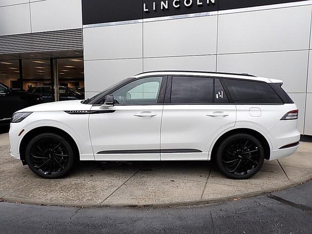 new 2025 Lincoln Aviator car, priced at $76,025