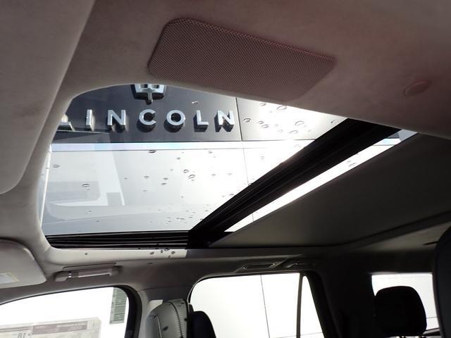 new 2024 Lincoln Navigator car