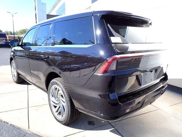 new 2025 Lincoln Navigator car, priced at $102,590