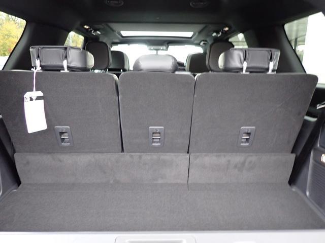 new 2025 Lincoln Navigator car, priced at $107,085