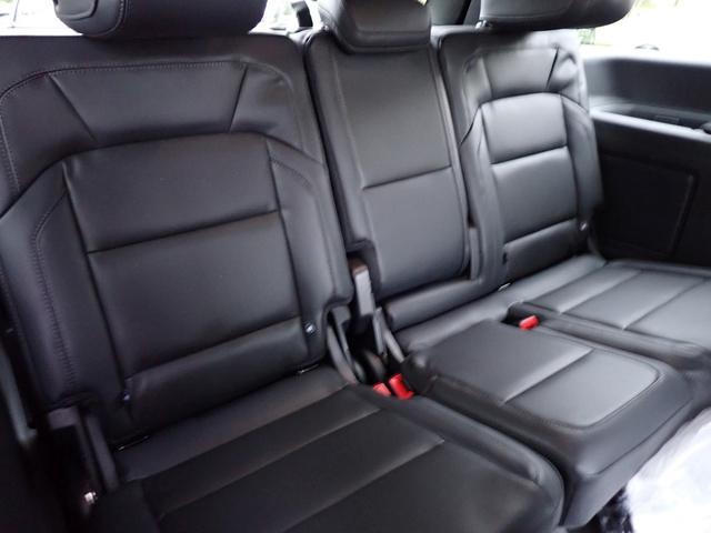 new 2025 Lincoln Navigator car, priced at $107,085