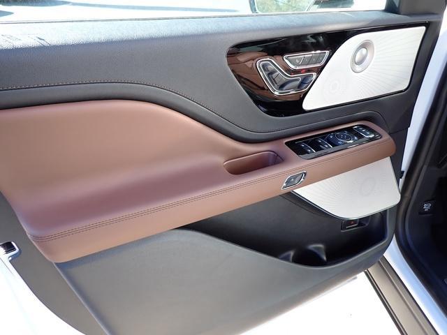 new 2025 Lincoln Aviator car, priced at $81,860