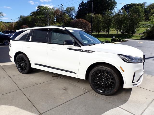 new 2025 Lincoln Aviator car, priced at $81,860