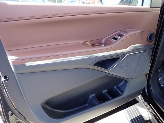 new 2025 Lincoln Navigator car, priced at $102,590