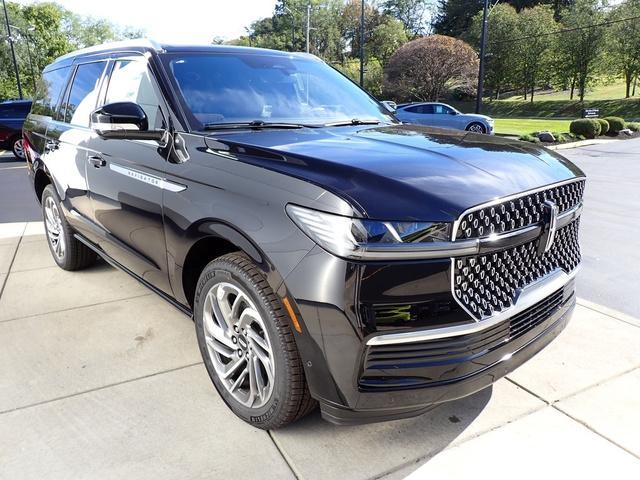 new 2025 Lincoln Navigator car, priced at $102,590