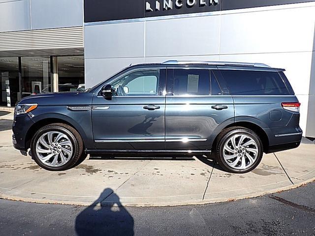 used 2022 Lincoln Navigator car, priced at $72,998