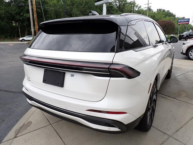 new 2024 Lincoln Nautilus car, priced at $60,095