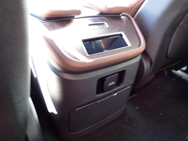 new 2025 Lincoln Navigator car, priced at $104,335