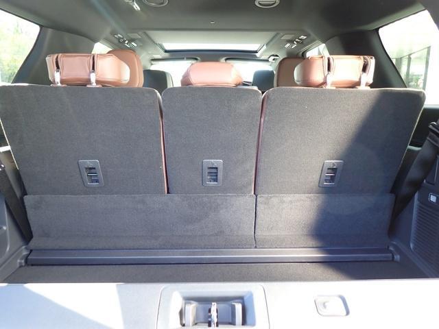 new 2025 Lincoln Navigator car, priced at $104,335