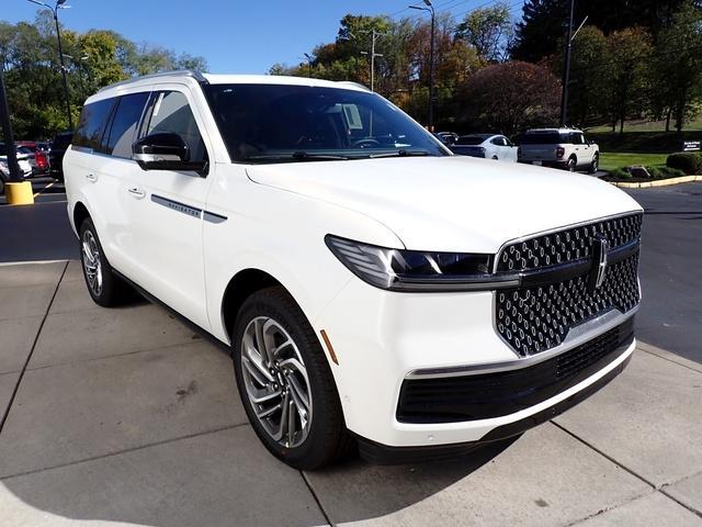 new 2025 Lincoln Navigator car, priced at $104,335
